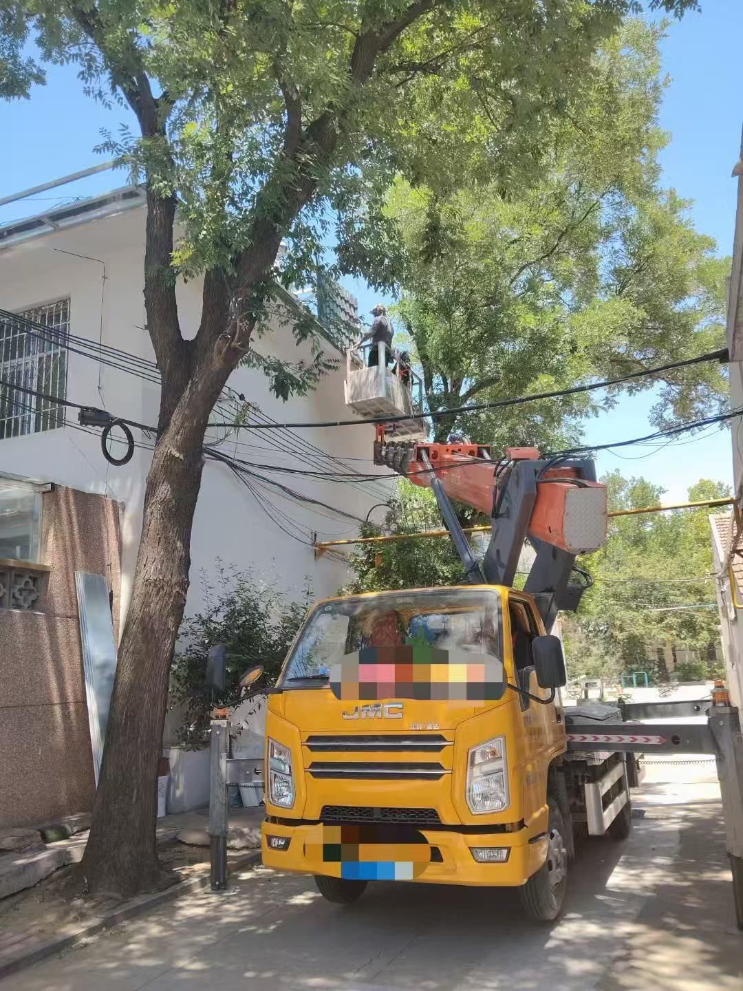 洮南市高空作业车能吊装重物吗？最大承载多少公斤？