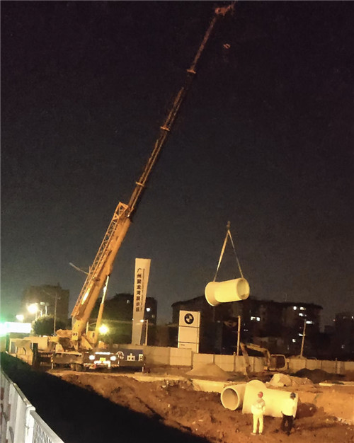 洮南市“弯臂矫正”—— 吊车的 “形变补偿” 技术