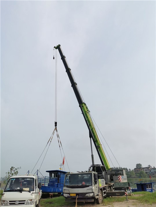 洮南市桥梁建设吊装案例